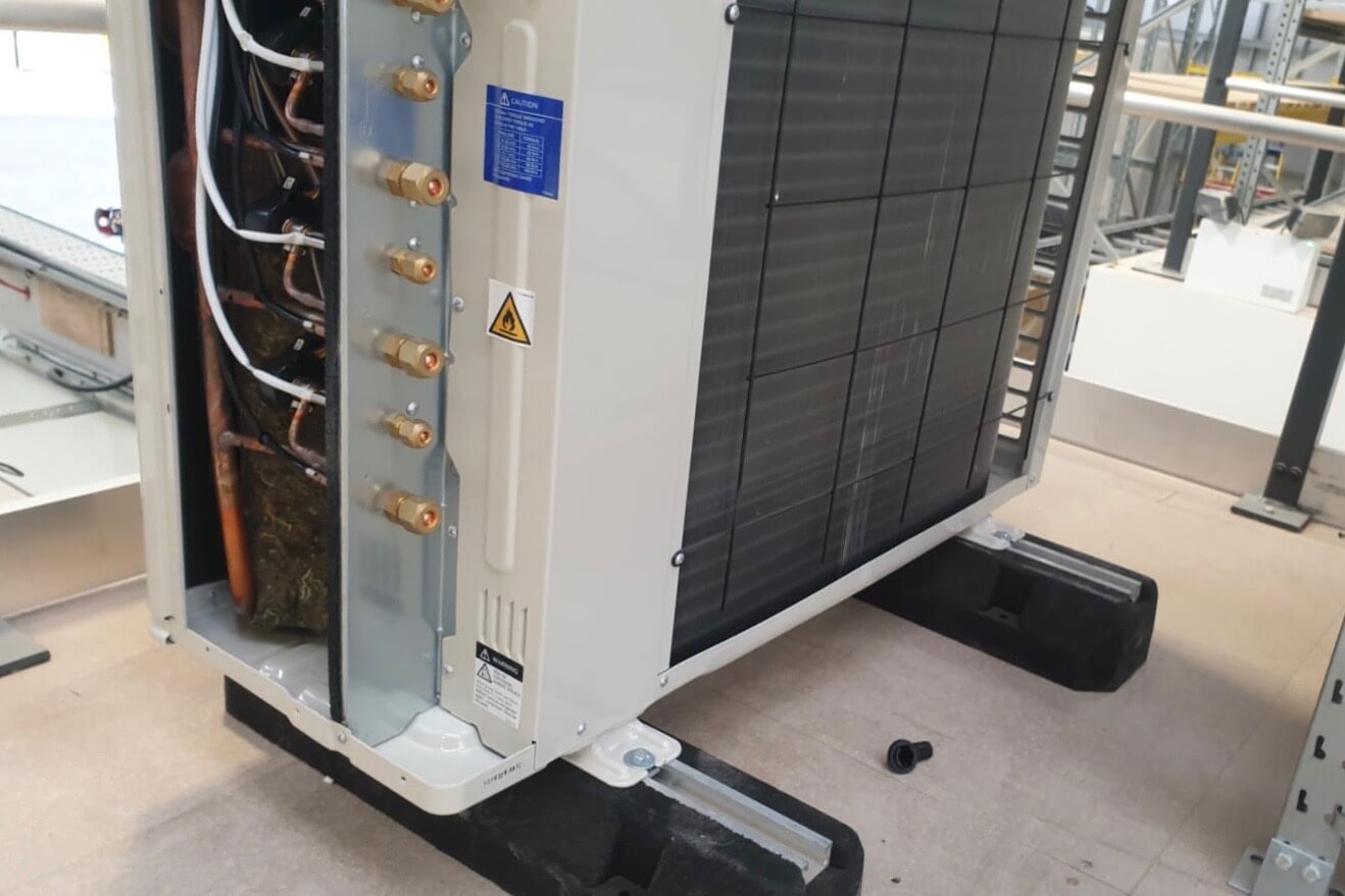Outdoor air conditioning unit